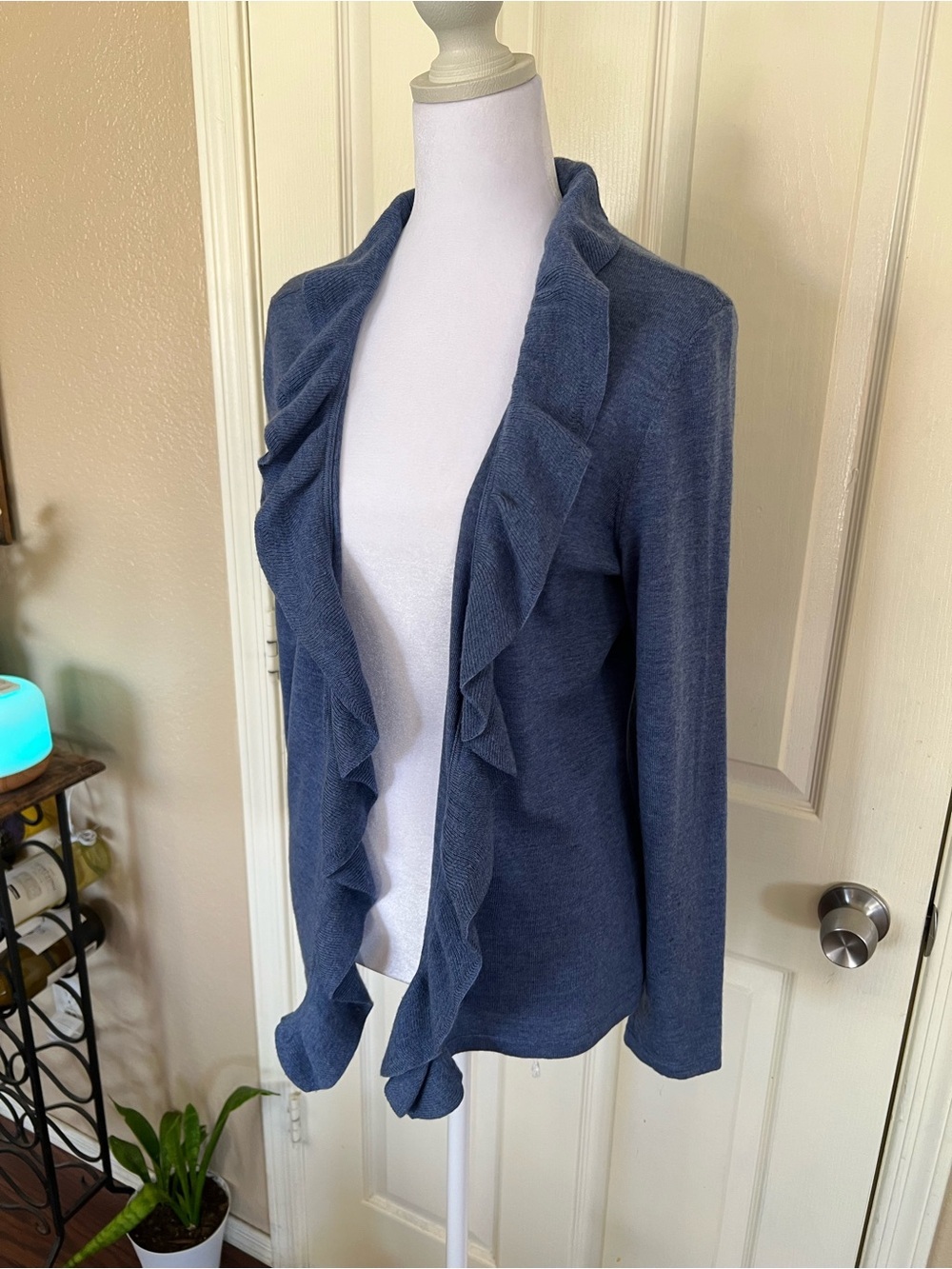 Talbots Pure Italian Merino Wool Blue Ruffle Open Front Cardigan Medium - Picture 8 of 12